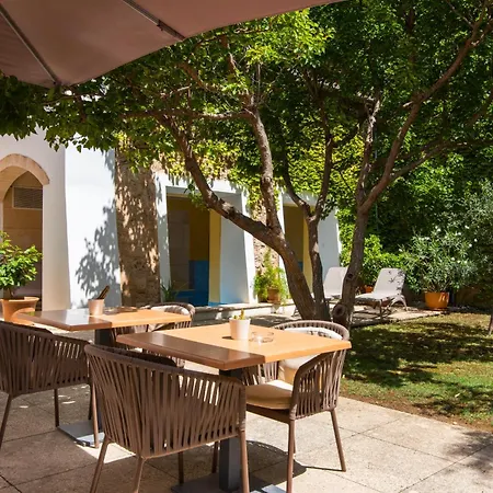 Hotel Moragues